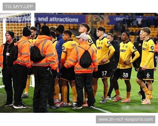 英超小球队：英超联赛中规模较小或历史较短的球队